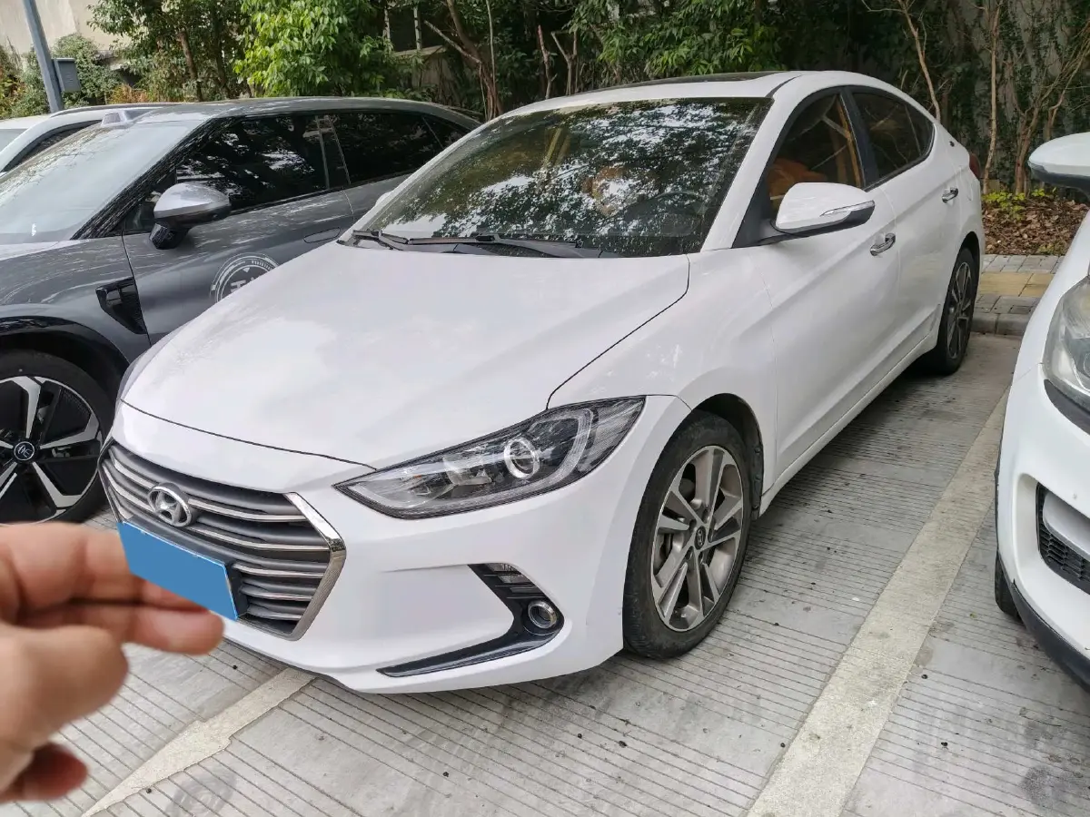 2018 Hyundai Elantra 1.6L 130HP L4 6AT