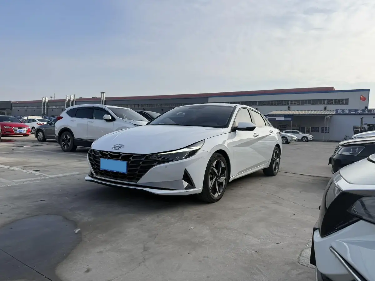 2021 Hyundai Elantra 1.5L 115HP L4 CVT