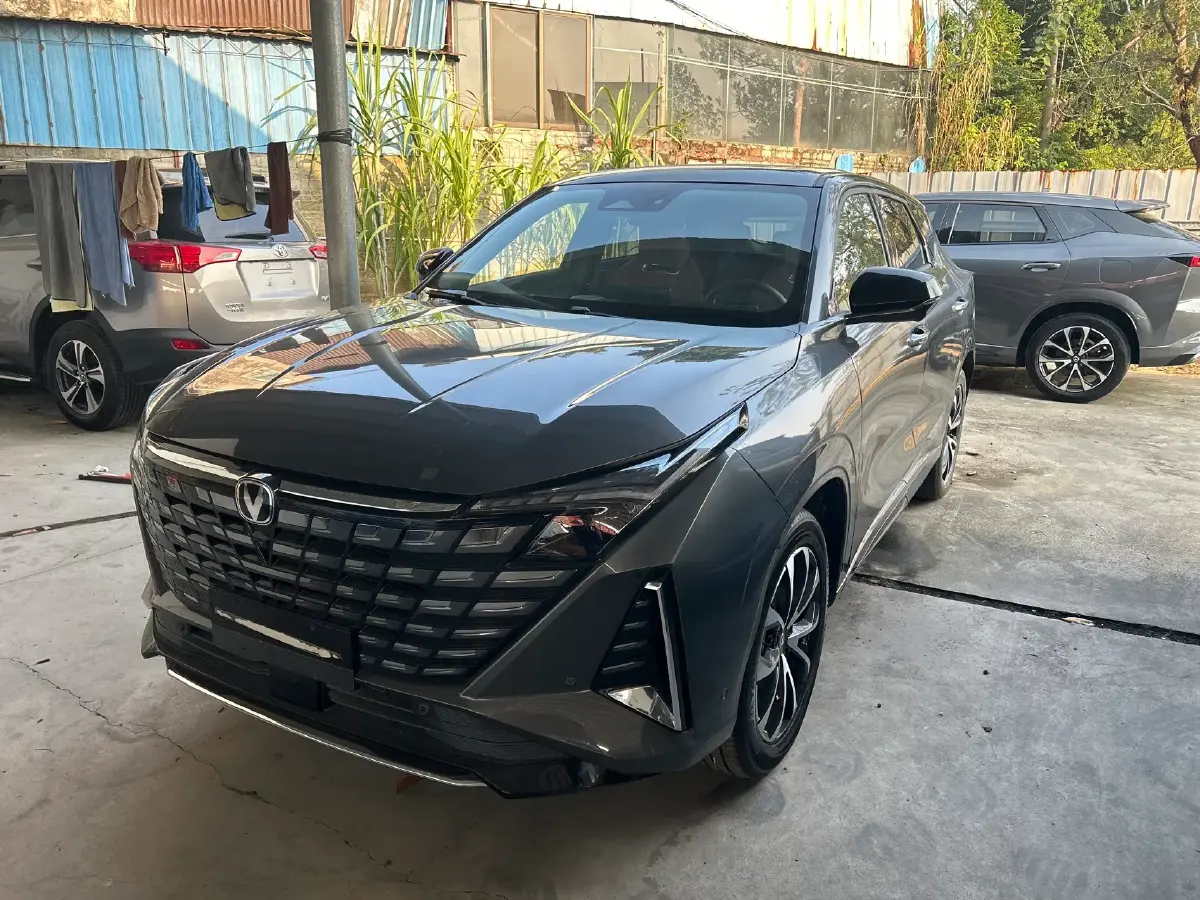 2024 ChangAn UNI-Z 1.5L 98HP L4 E-CVT PHEV 18.4KWH