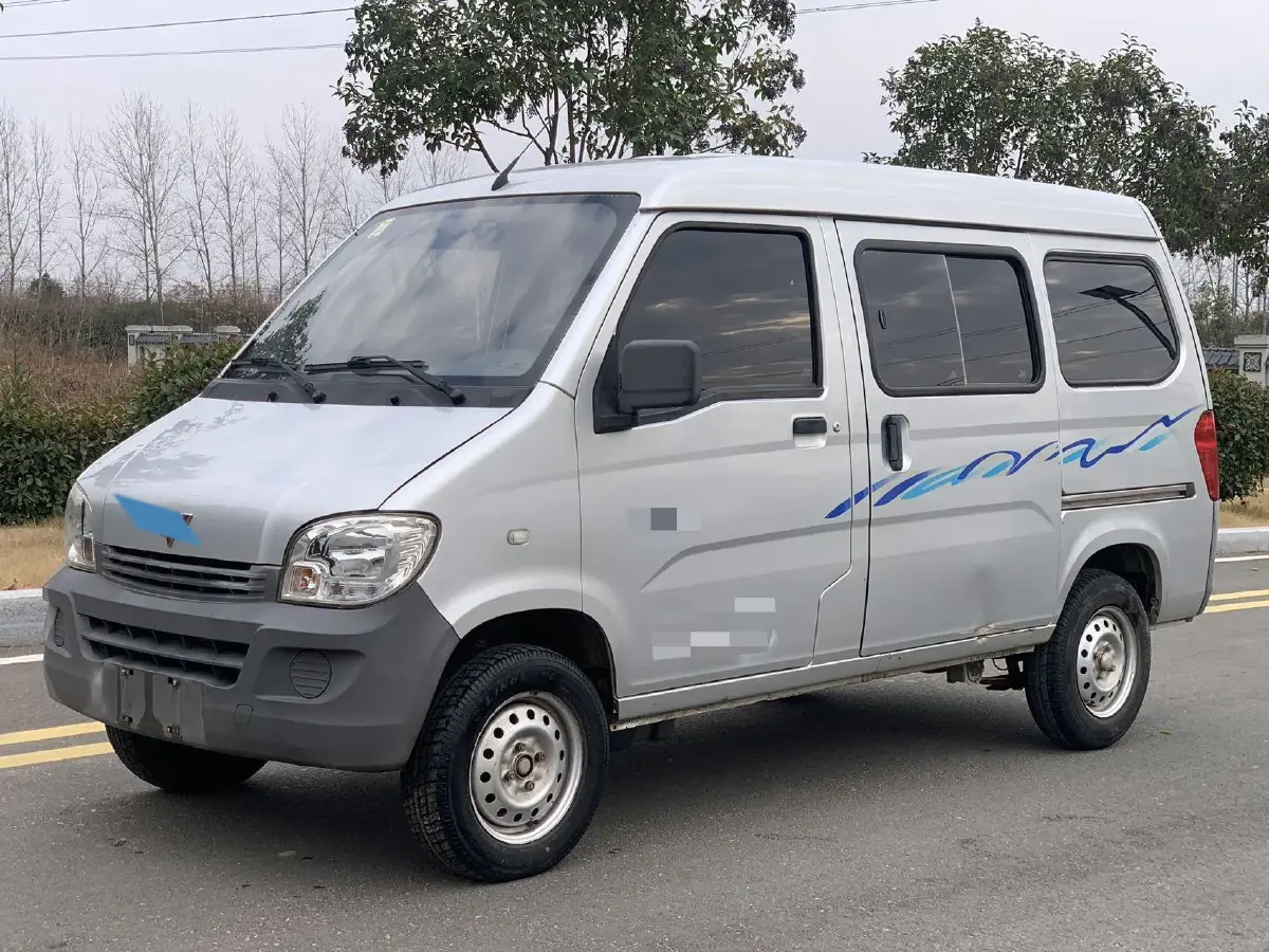 2015 WuLing ZhiGuang 1.2L 82HP L4 5MT