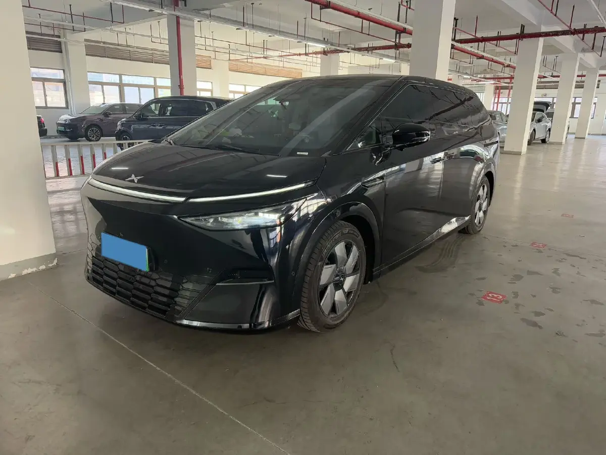 2024 Xpeng X9 BEV 101.5KWH