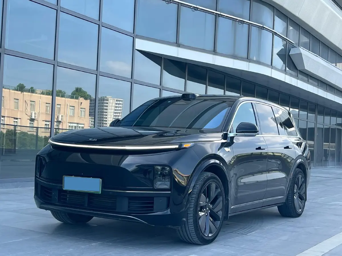 2024 Toyota Land Cruiser Prado 2.4T 282HP L4 8AT Hybrid