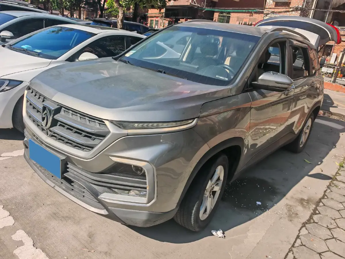 2018 BaoJun 530 1.5T 150HP L4 6MT