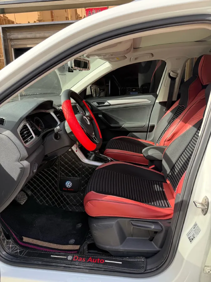 2021 Volkswagen T-Roc 1.4T 150HP L4 7DCT,autocango,china used car exporter,china ev exporter,chinese used car exporter,chinese used ev exporter