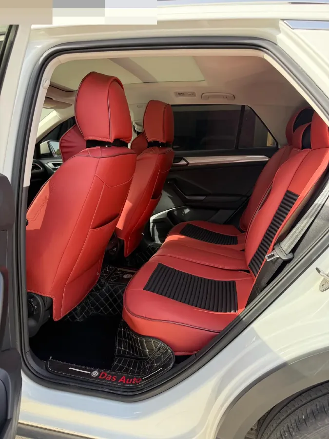 2021 Volkswagen T-Roc 1.4T 150HP L4 7DCT,autocango,china used car exporter,china ev exporter,chinese used car exporter,chinese used ev exporter