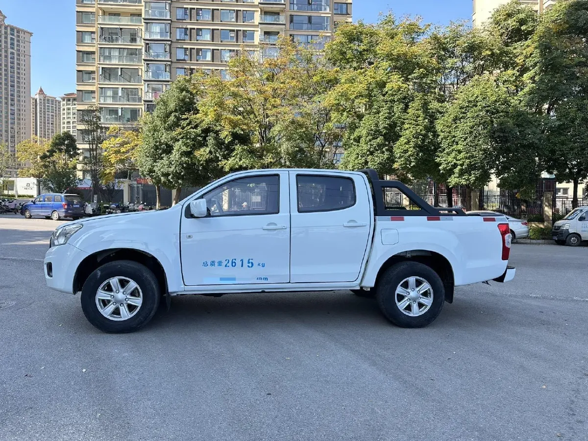 2018 Isuzu RE-MAX Jim 2.8T 116HP L4 5MT,autocango,china used car exporter,china ev exporter,chinese used car exporter,chinese used ev exporter