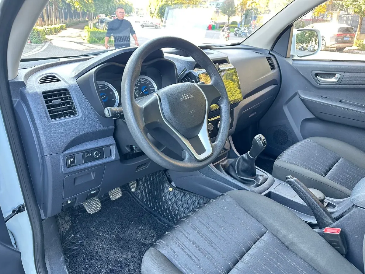 2018 Isuzu RE-MAX Jim 2.8T 116HP L4 5MT,autocango,china used car exporter,china ev exporter,chinese used car exporter,chinese used ev exporter