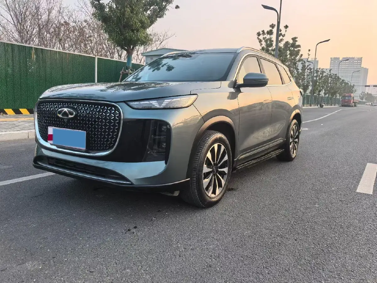 2025 Chery Tiggo 8 Plus 1.6T 197HP L4 7DCT