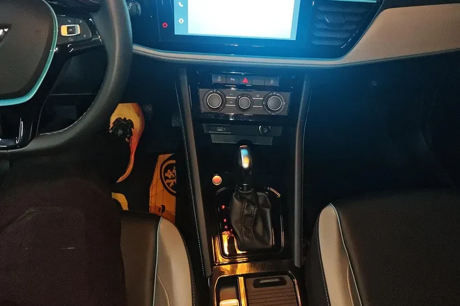 2022 Jetta VS5 1.4T 150HP L4 6AT,autocango,china used car exporter,china ev exporter,chinese used car exporter,chinese used ev exporter