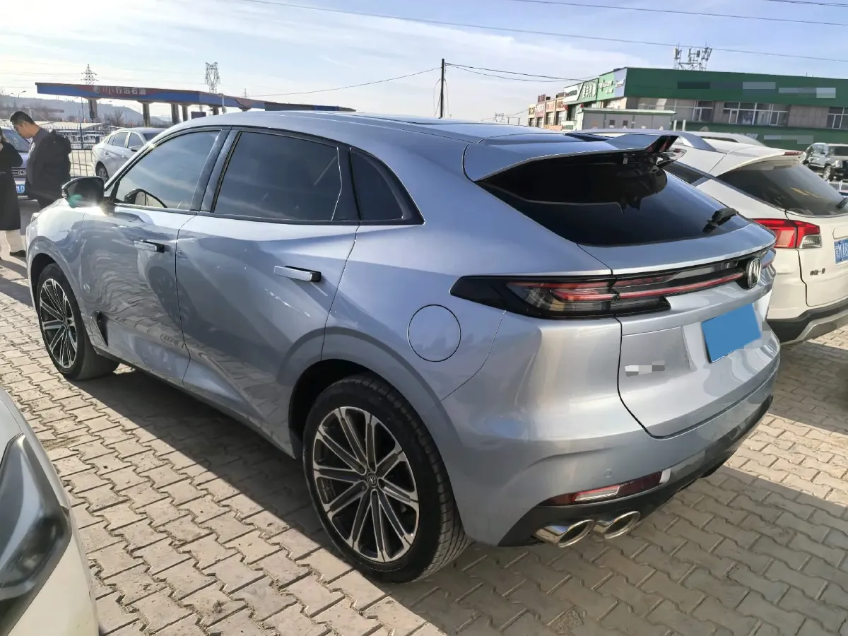 2021 ChangAn UNI-K 2.0T 233HP L4 8AT,autocango,china used car exporter,china ev exporter,chinese used car exporter,chinese used ev exporter