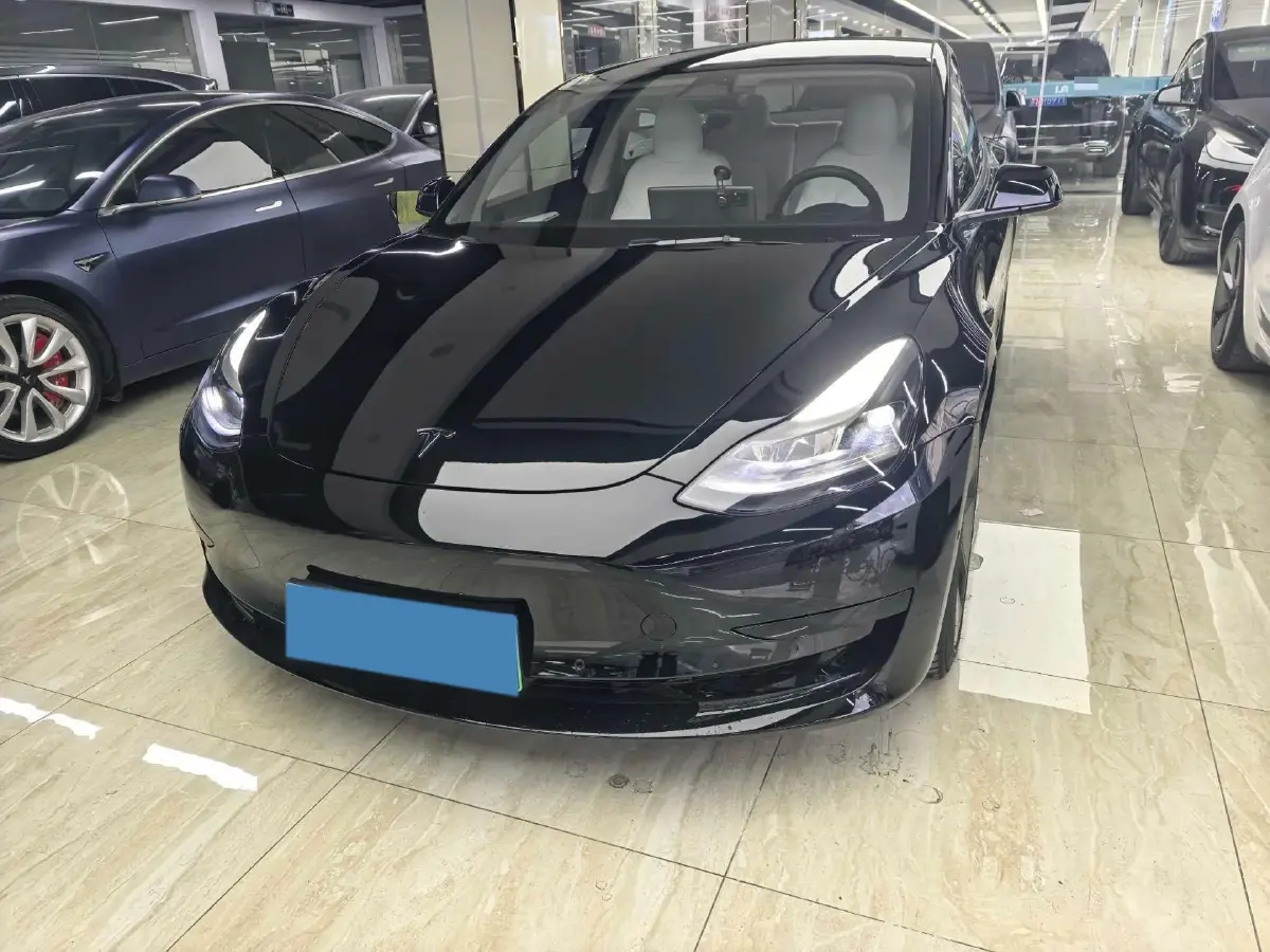 2022 Tesla Model 3 BEV 60KWH