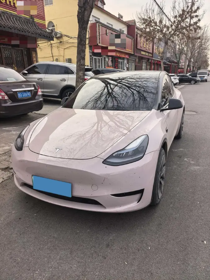 2022 Tesla Model Y BEV 60KWH