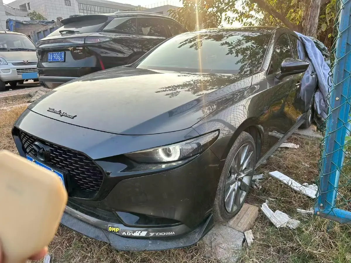 2021 Mazda 3 Axela 2.0L 158HP L4 6AT