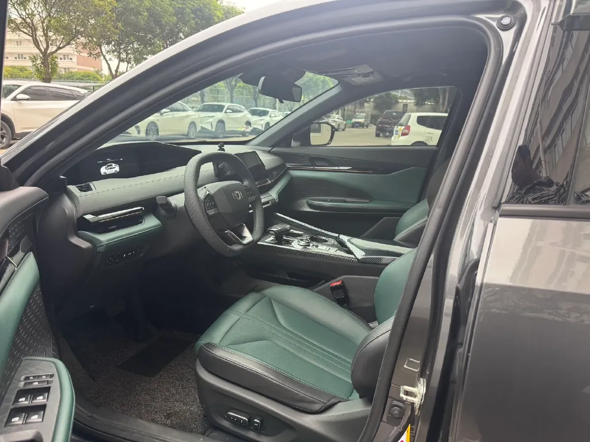 2023 Iveco DeYi 2.5T 122HP L4 6AT,autocango,china used car exporter,china ev exporter,chinese used car exporter,chinese used ev exporter