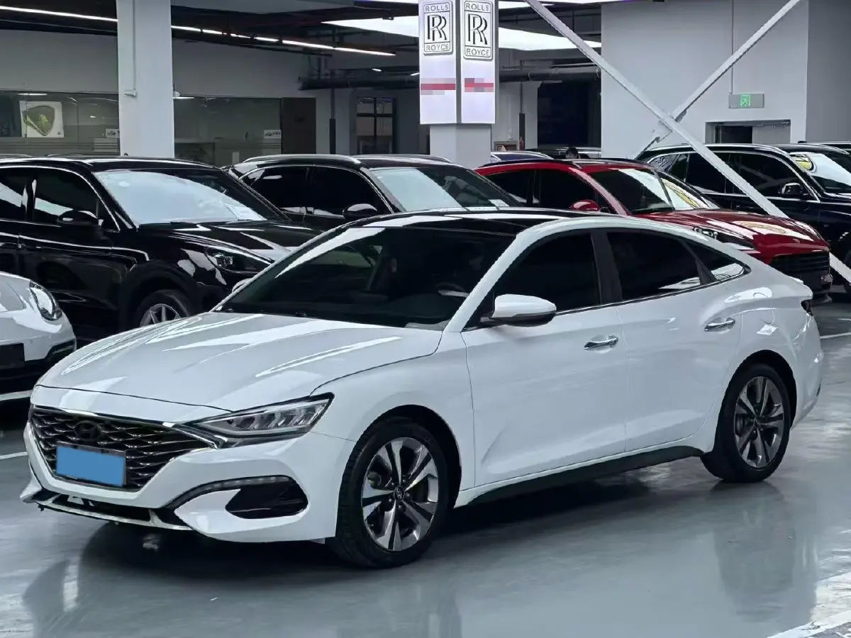 2019 Hyundai La Festa 1.6T 190HP L4 7DCT