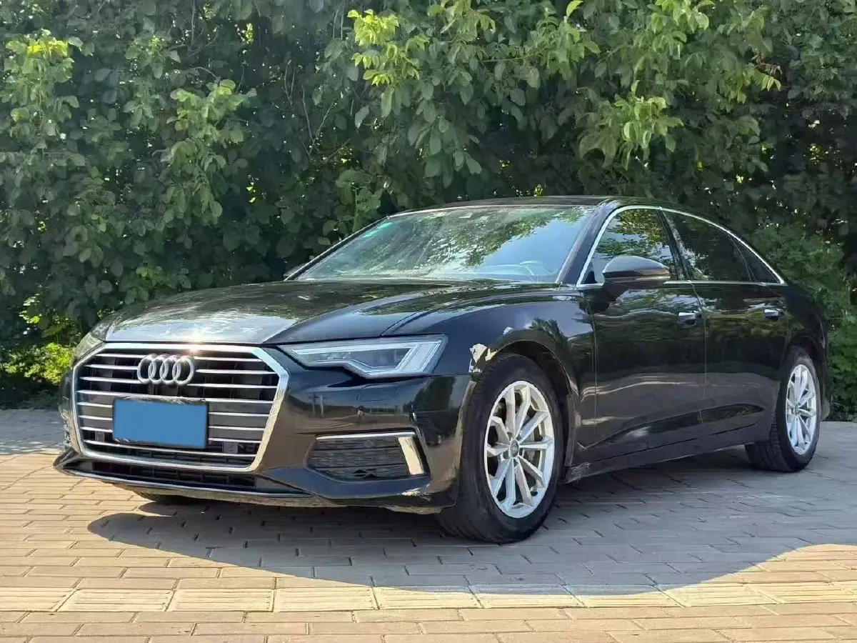2020 Audi A6L 2.0T 190HP L4 7DCT