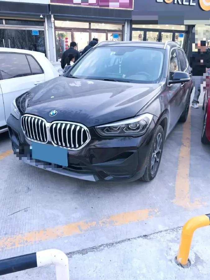 2021 BMW X1 2.0T 192HP L4 7DCT