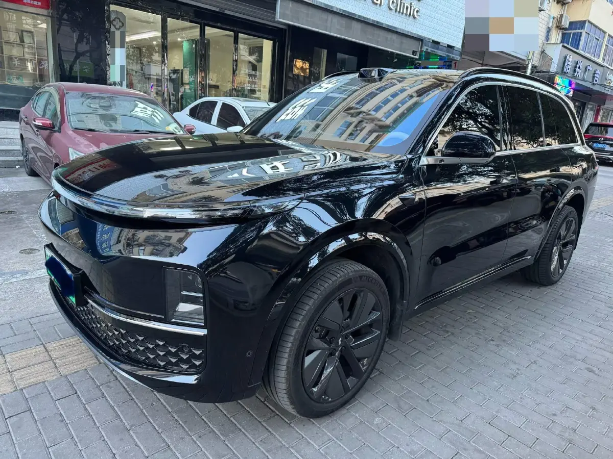 2024 Toyota Granvia 2.5L 189HP L4 E-CVT Hybrid