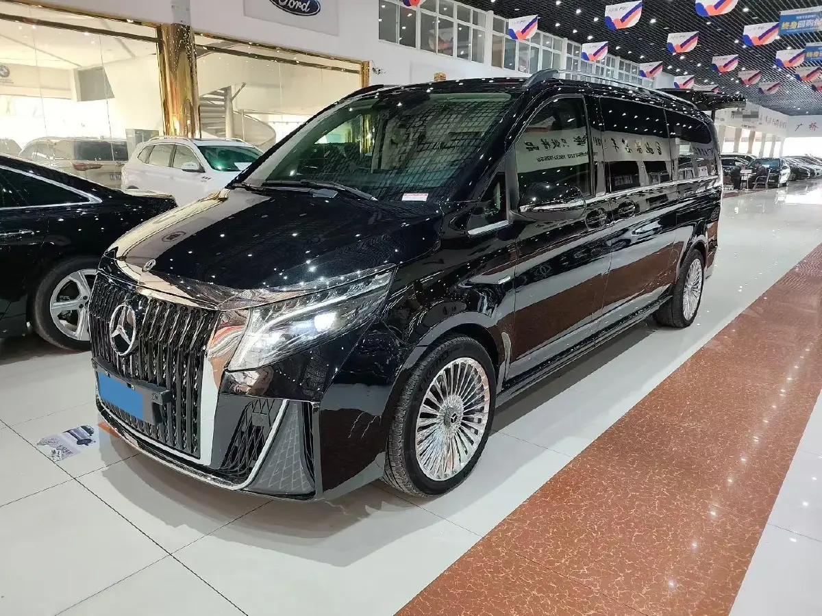 2022 Mercedes-Benz V Class 2.0T 211HP L4 9AT