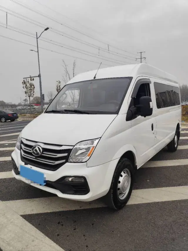 2023 MAXUS XinTu V80 2.0T 127HP L4 6MT