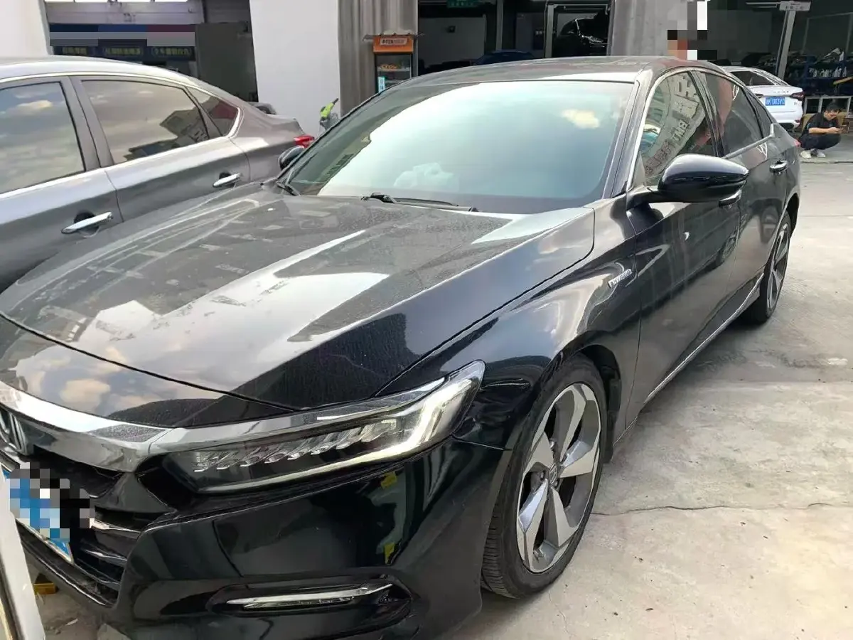 2018 Honda Accord 2.0L 146HP L4 E-CVT Hybrid