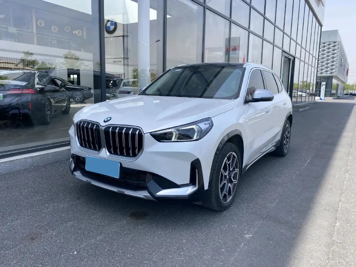 2023 BMW X1 2.0T 204HP L4 7DCT