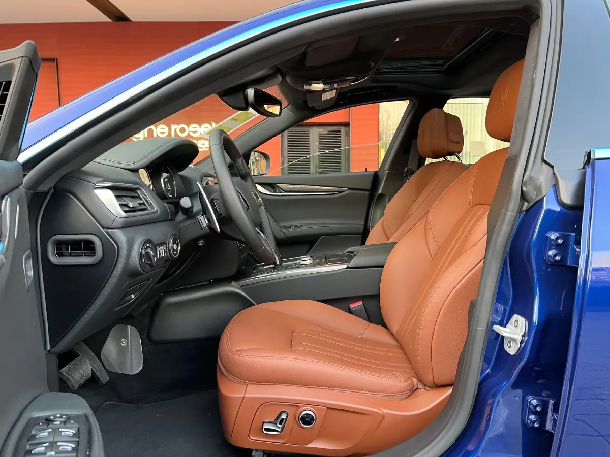 2023 Audi RS 5 2.9T 450HP V6 8AT,autocango,china used car exporter,china ev exporter,chinese used car exporter,chinese used ev exporter