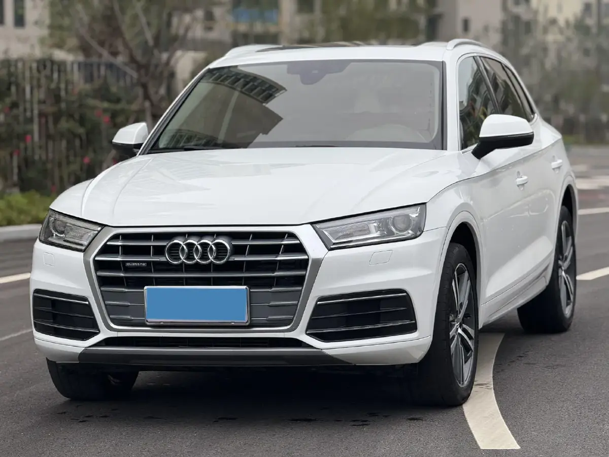 2020 Audi Q5L 2.0T 190HP L4 7DCT