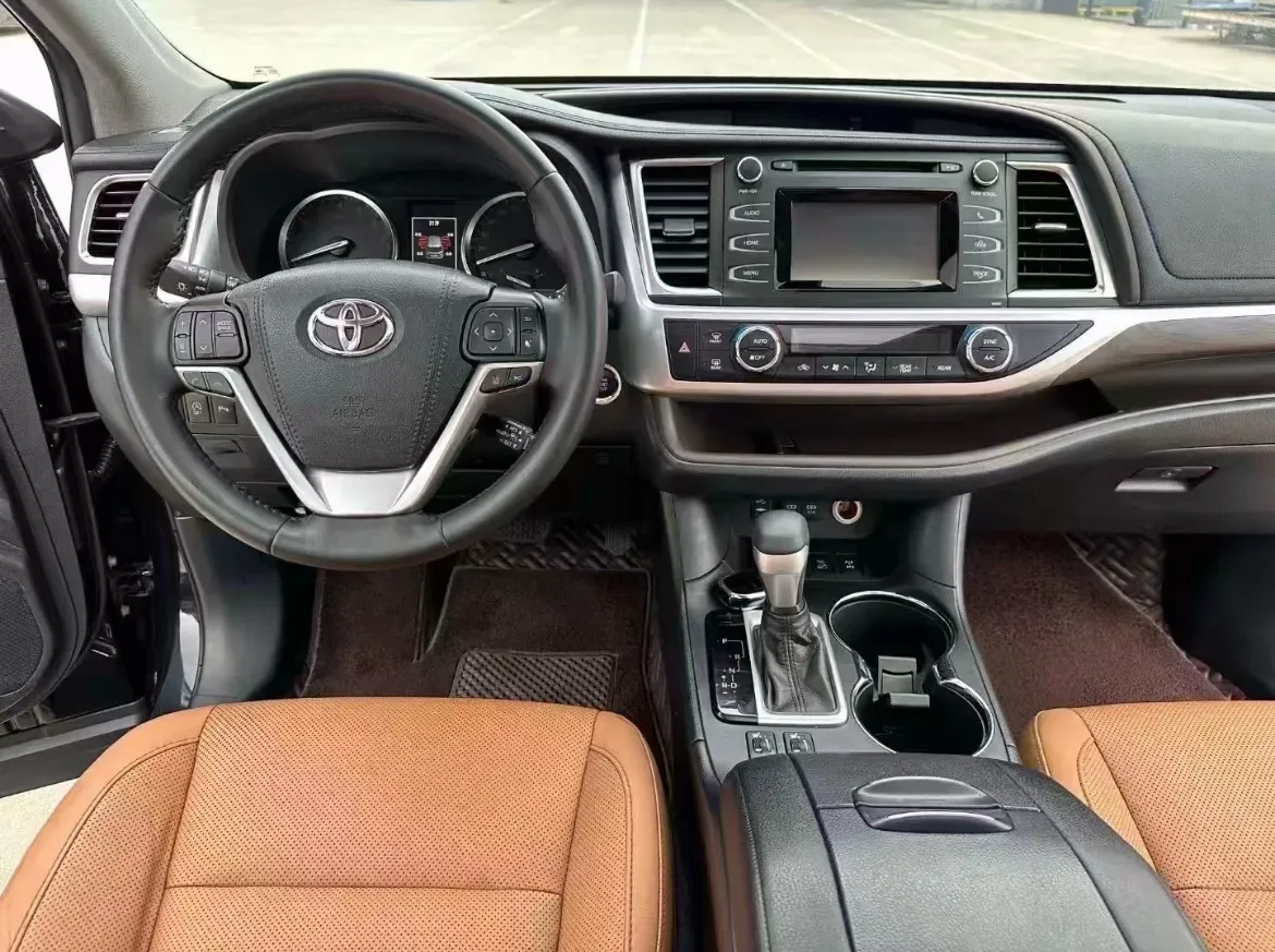 2019 HanTeng V7 1.5T 156HP L4 6AT,autocango,china used car exporter,china ev exporter,chinese used car exporter,chinese used ev exporter