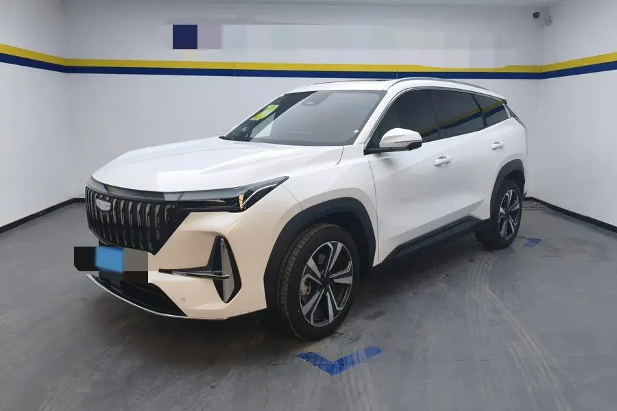 2025 Geely StarRay 1.5T 181HP L4 7DCT