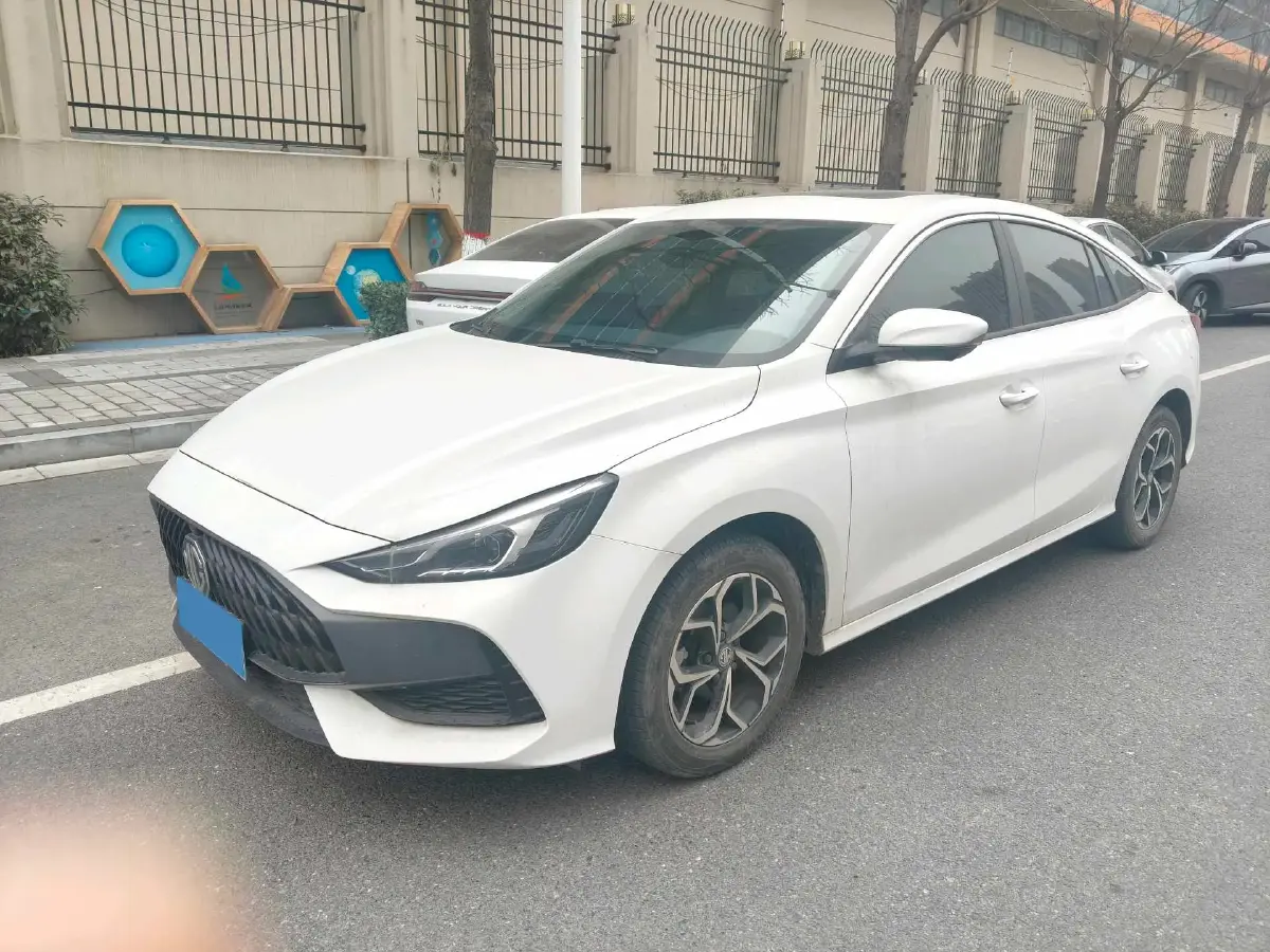 2023 MG 5 1.5L 129HP L4 CVT