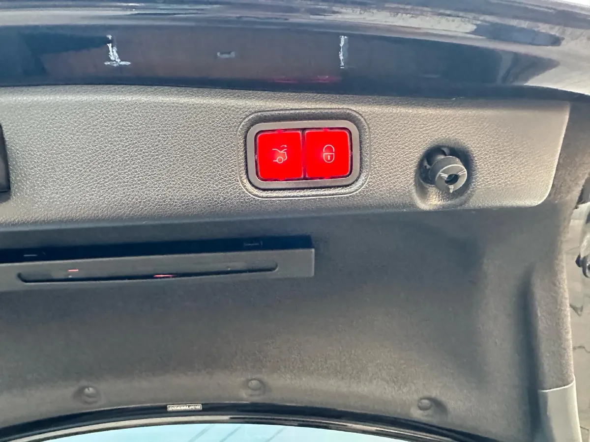 2021 Mercedes-Benz E Class 2.0T 258HP L4 9AT,autocango,china used car exporter,china ev exporter,chinese used car exporter,chinese used ev exporter