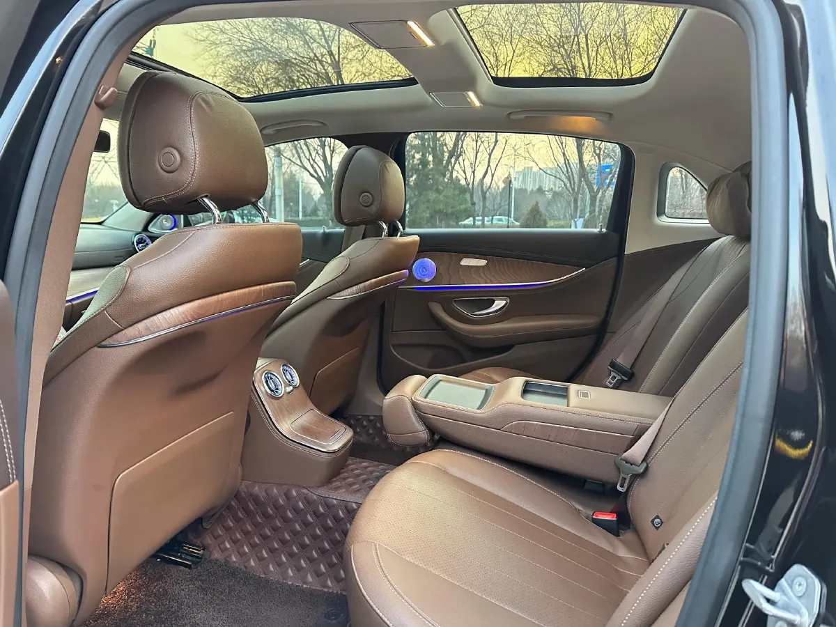 2021 Mercedes-Benz E Class 2.0T 258HP L4 9AT,autocango,china used car exporter,china ev exporter,chinese used car exporter,chinese used ev exporter