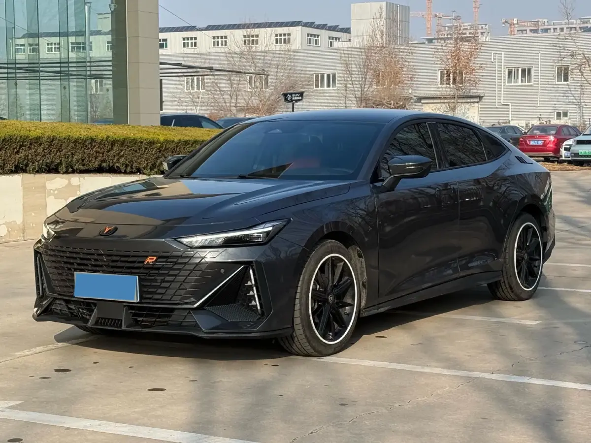 2023 ChangAn UNI-V 1.5T 188HP L4 7DCT