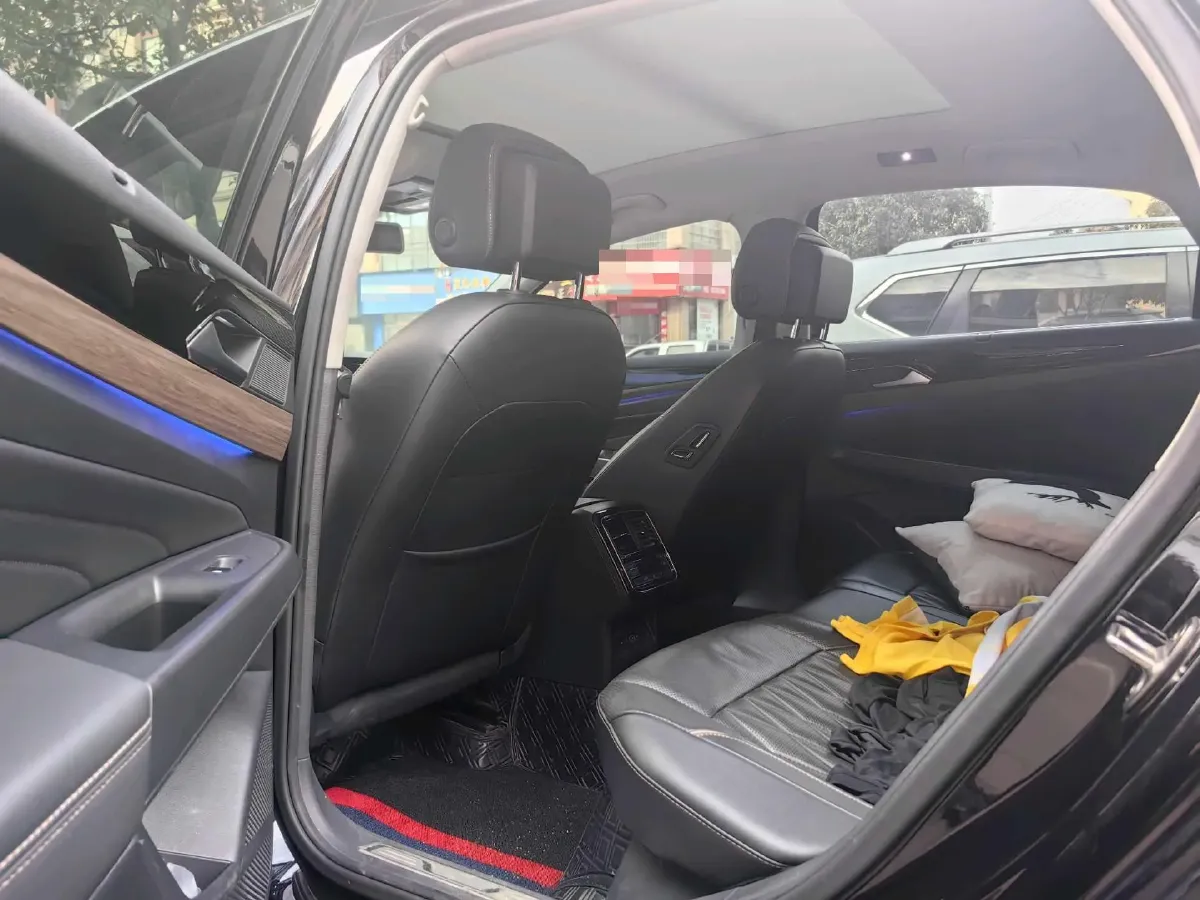 2020 Volkswagen Passat 2.0T 186HP L4 7DCT,autocango,china used car exporter,china ev exporter,chinese used car exporter,chinese used ev exporter