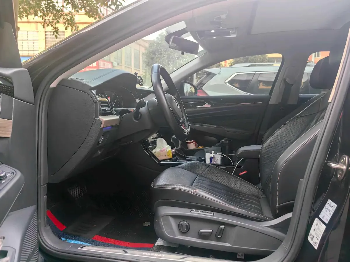 2020 Volkswagen Passat 2.0T 186HP L4 7DCT,autocango,china used car exporter,china ev exporter,chinese used car exporter,chinese used ev exporter