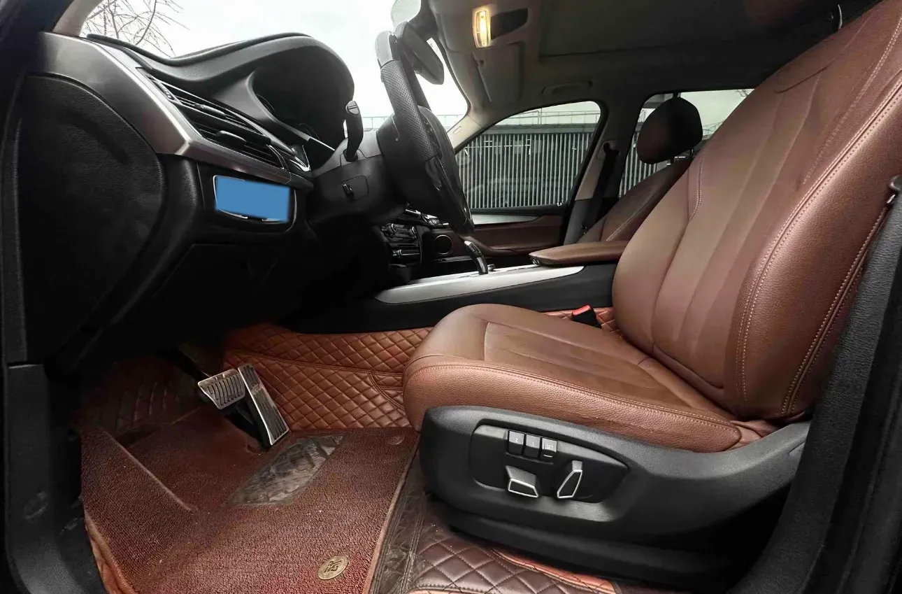 2020 BMW X5 3.0T 340HP L6 8AT,autocango,china used car exporter,china ev exporter,chinese used car exporter,chinese used ev exporter