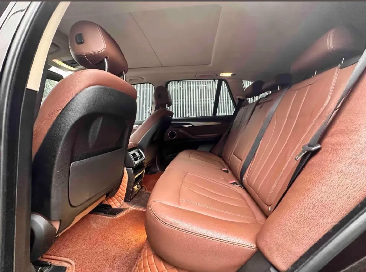 2020 BMW X5 3.0T 340HP L6 8AT,autocango,china used car exporter,china ev exporter,chinese used car exporter,chinese used ev exporter