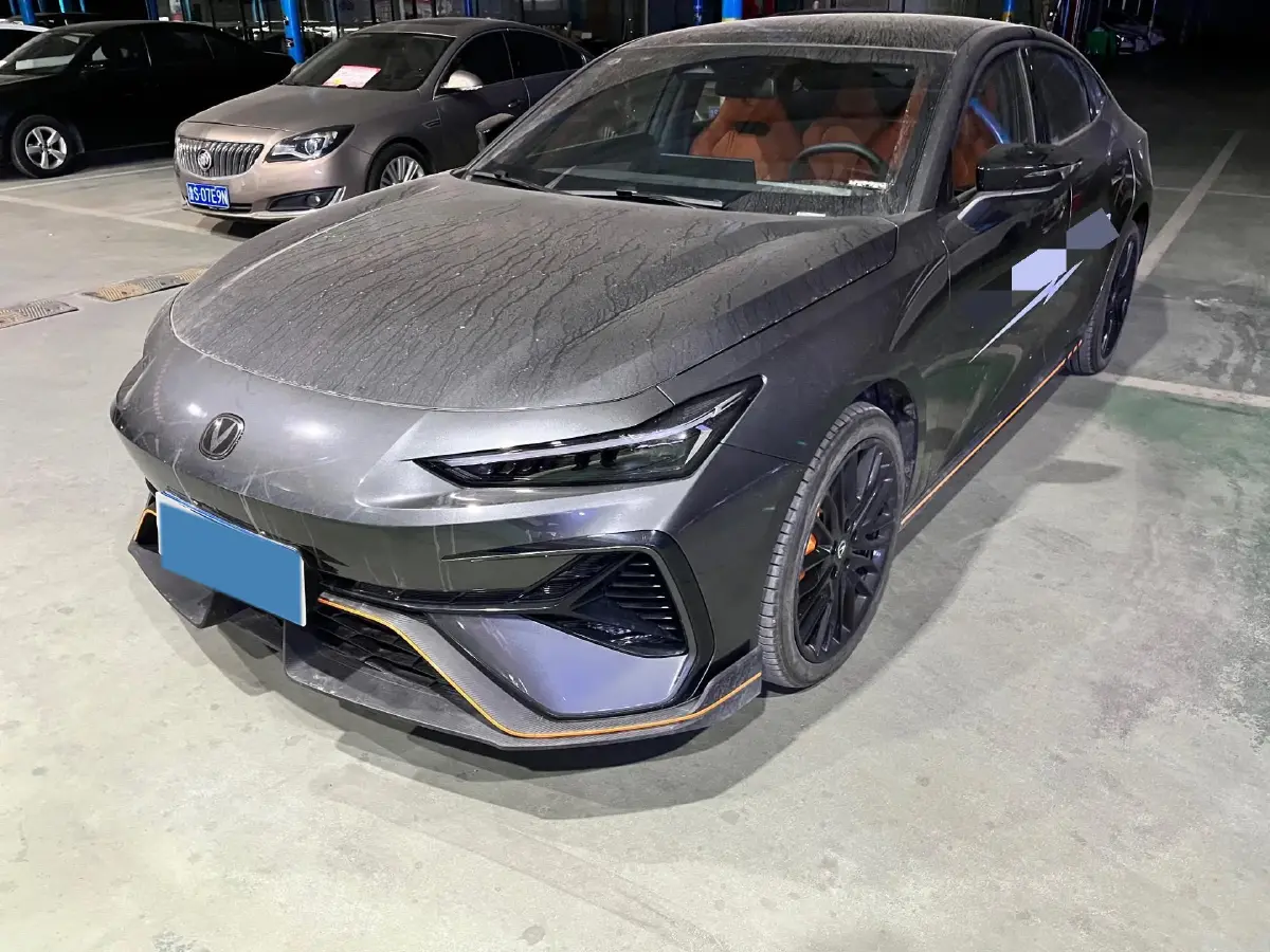 2025 ChangAn UNI-V 2.0T 245HP L4 8AT