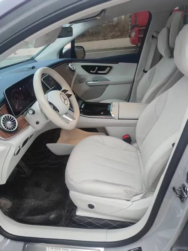 2024 Mercedes-Benz EQE SUV BEV 93.2KWH,autocango,china used car exporter,china ev exporter,chinese used car exporter,chinese used ev exporter