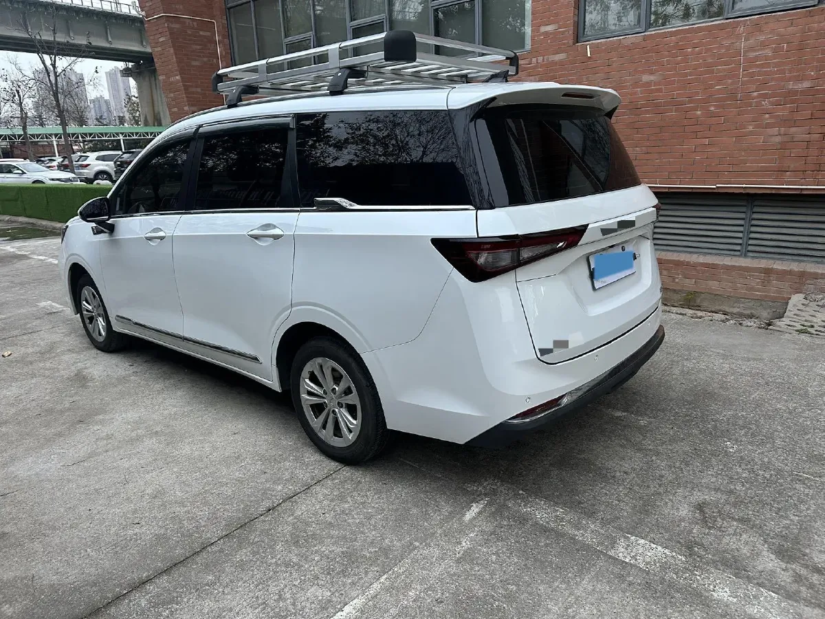 2022 WuLing JiaChen 1.5T 147HP L4 6MT,autocango,china used car exporter,china ev exporter,chinese used car exporter,chinese used ev exporter