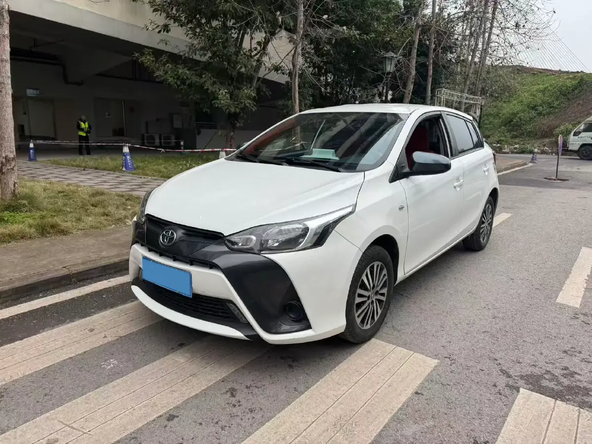 2020 Toyota Yaris L 1.5L 110HP L4 CVT