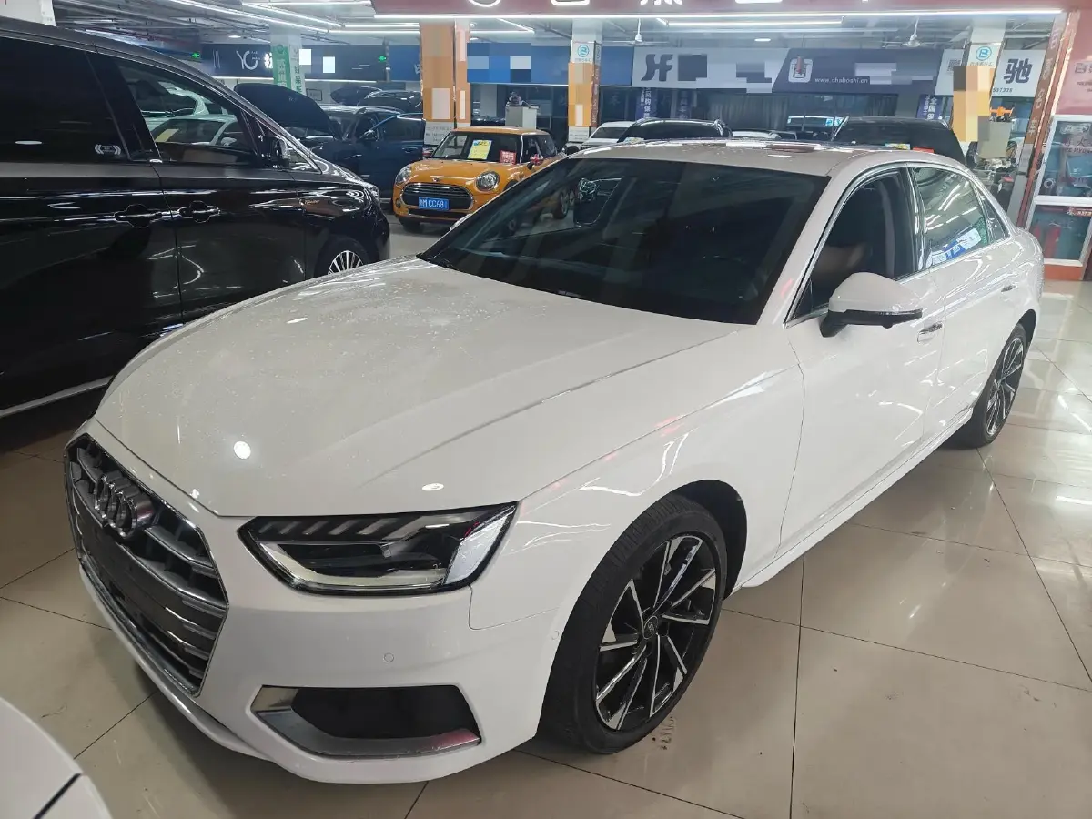 2020 Audi A4L 2.0T 190HP L4 7DCT