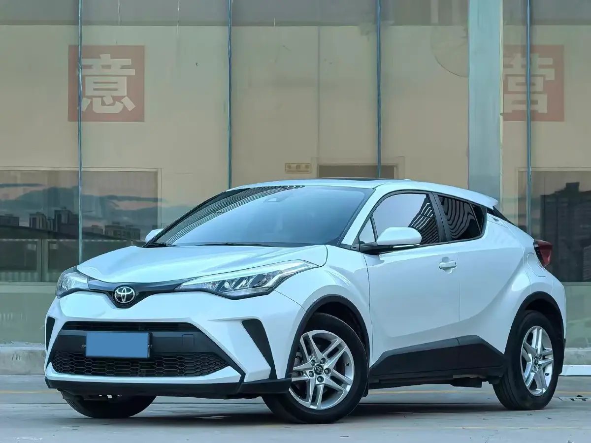 2020 Toyota C-HR 2.0L 171HP L4 CVT