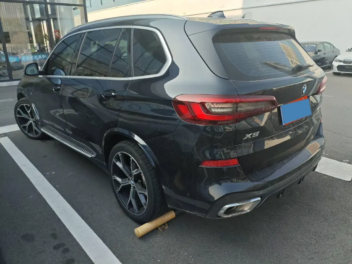 2022 BMW X5 3.0T 333HP L6 8AT,autocango,china used car exporter,china ev exporter,chinese used car exporter,chinese used ev exporter