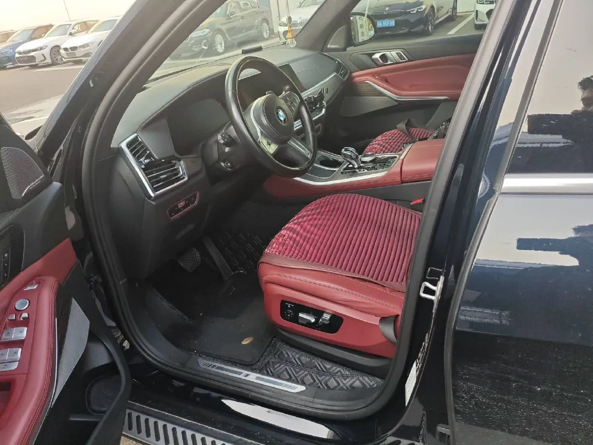 2022 BMW X5 3.0T 333HP L6 8AT,autocango,china used car exporter,china ev exporter,chinese used car exporter,chinese used ev exporter