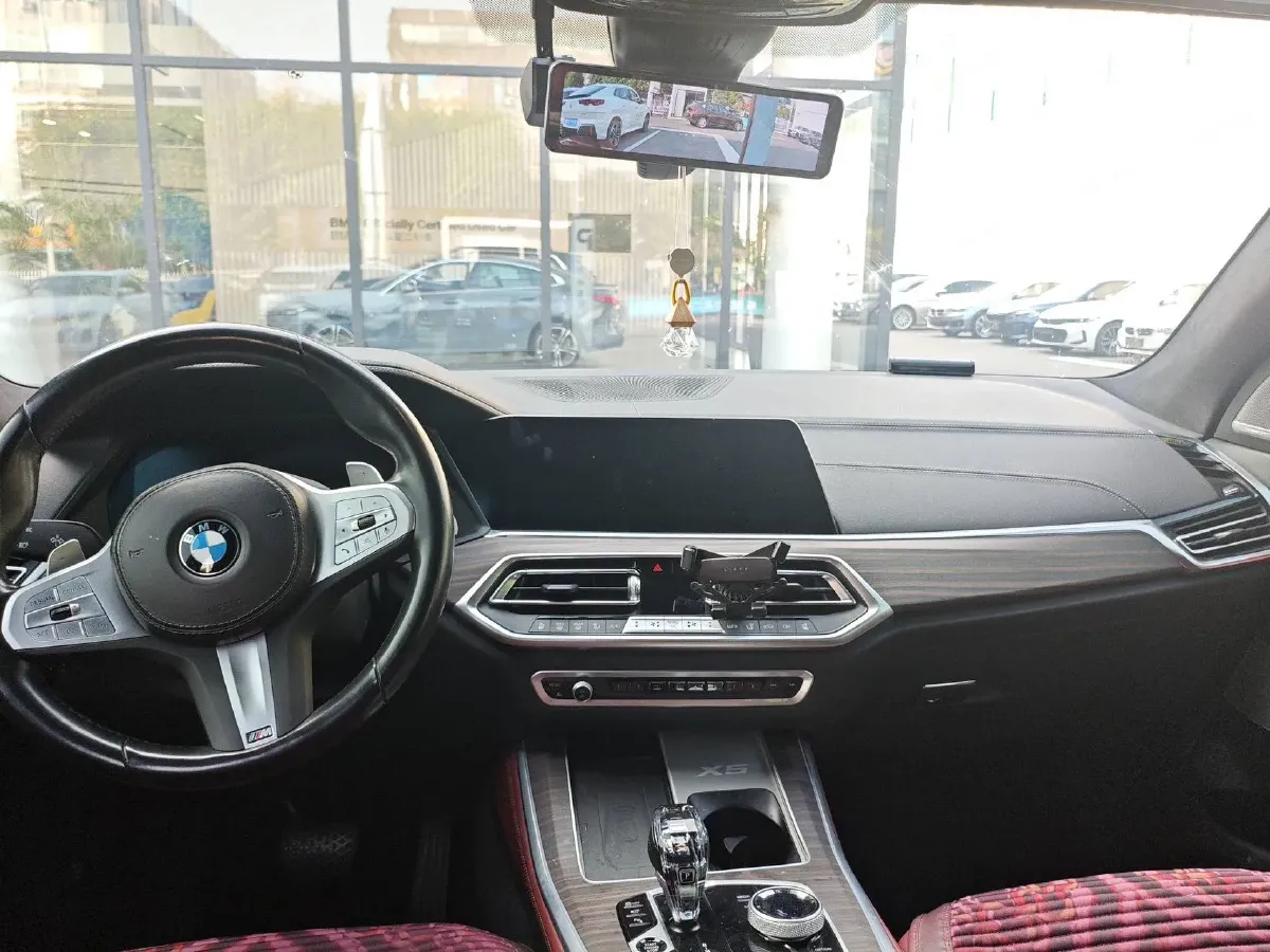 2022 BMW X5 3.0T 333HP L6 8AT,autocango,china used car exporter,china ev exporter,chinese used car exporter,chinese used ev exporter