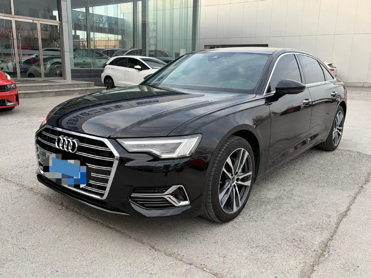 2023 Audi A6L 2.0T 190HP L4 7DCT