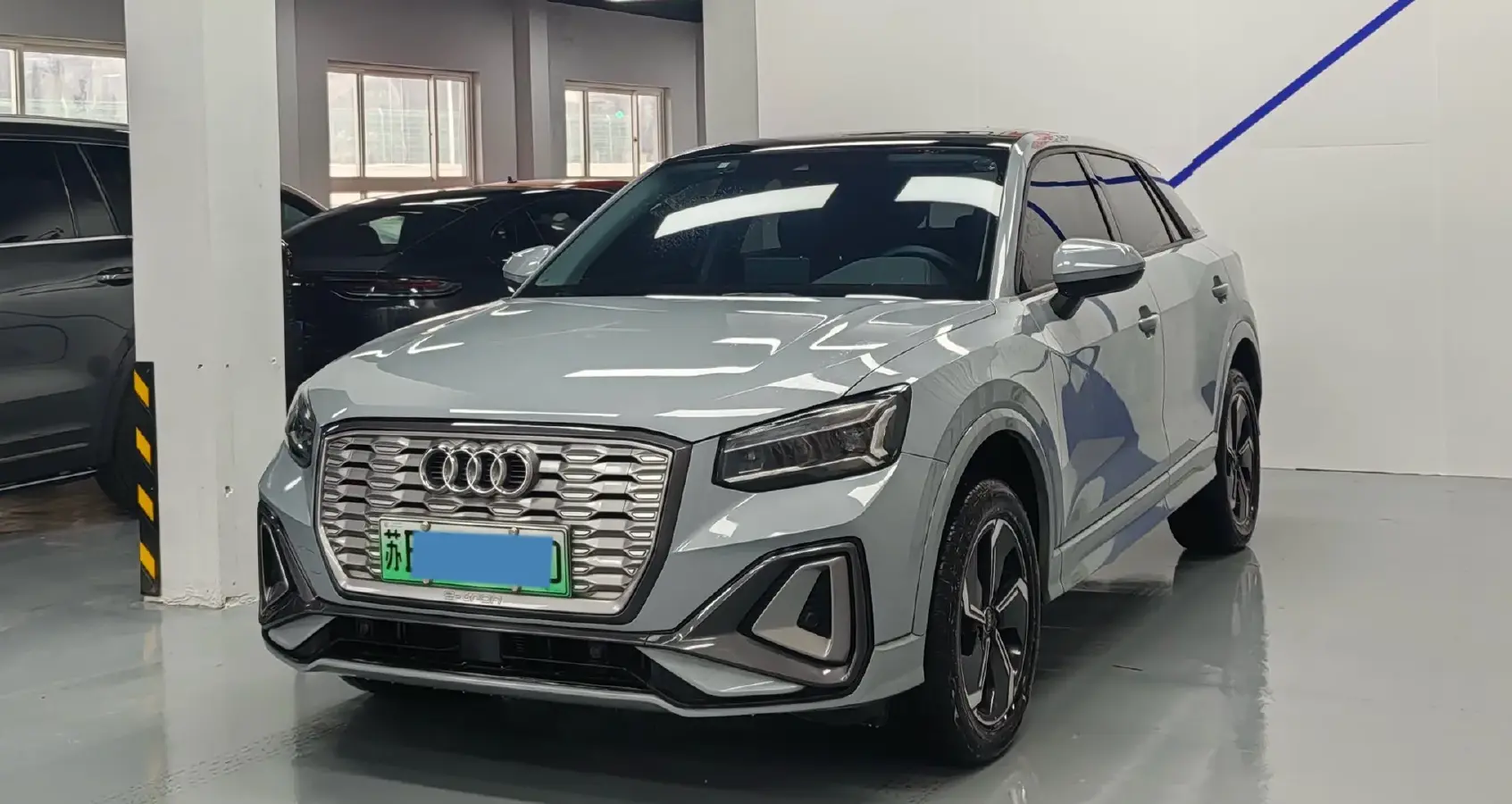 2022 Audi Q2L e-tron BEV 44.1KWH