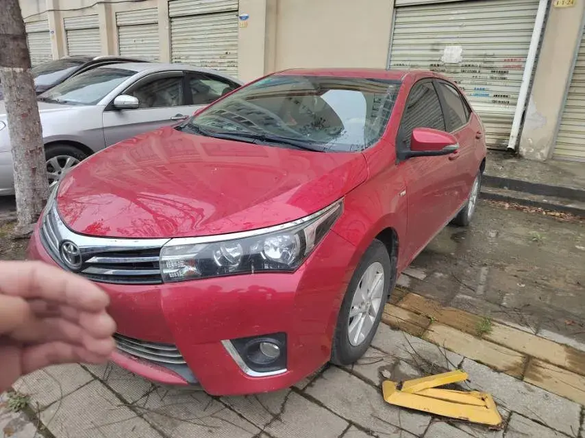 2014 Toyota Corolla 1.6L 122HP L4 CVT